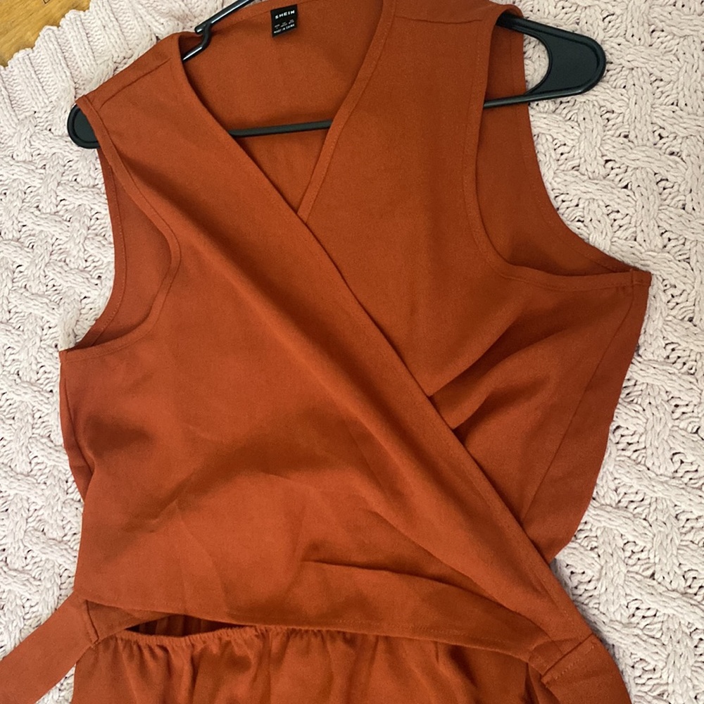 Romper - Picture 2 of 8